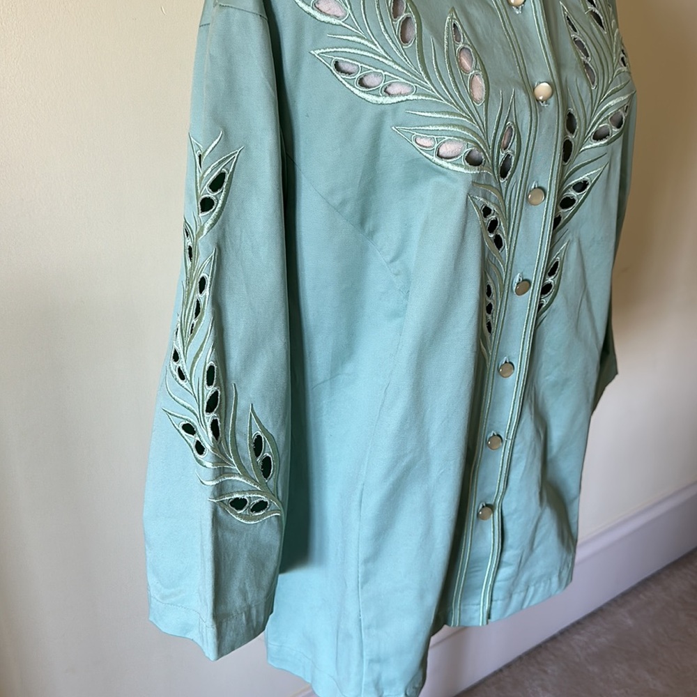 Bob Mackie Open Front Cut-Out Embroidery Jacket NWT - Picture 3 of 9